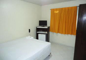 טרזינה Hotel Pio מראה חיצוני תמונה